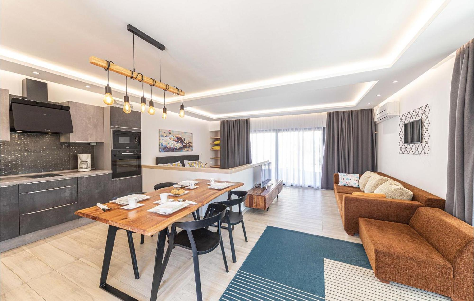 5 Bedroom Cozy Home In Okrug Donji 多吉奥科如 外观 照片