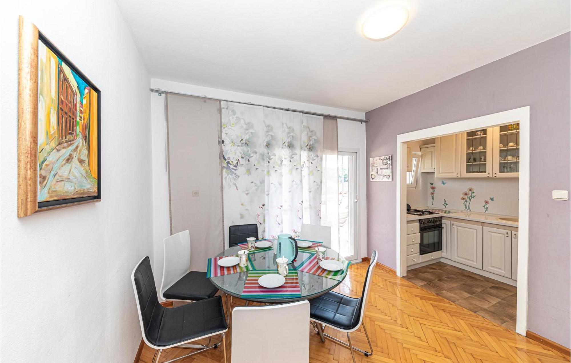 5 Bedroom Cozy Home In Okrug Donji 多吉奥科如 外观 照片