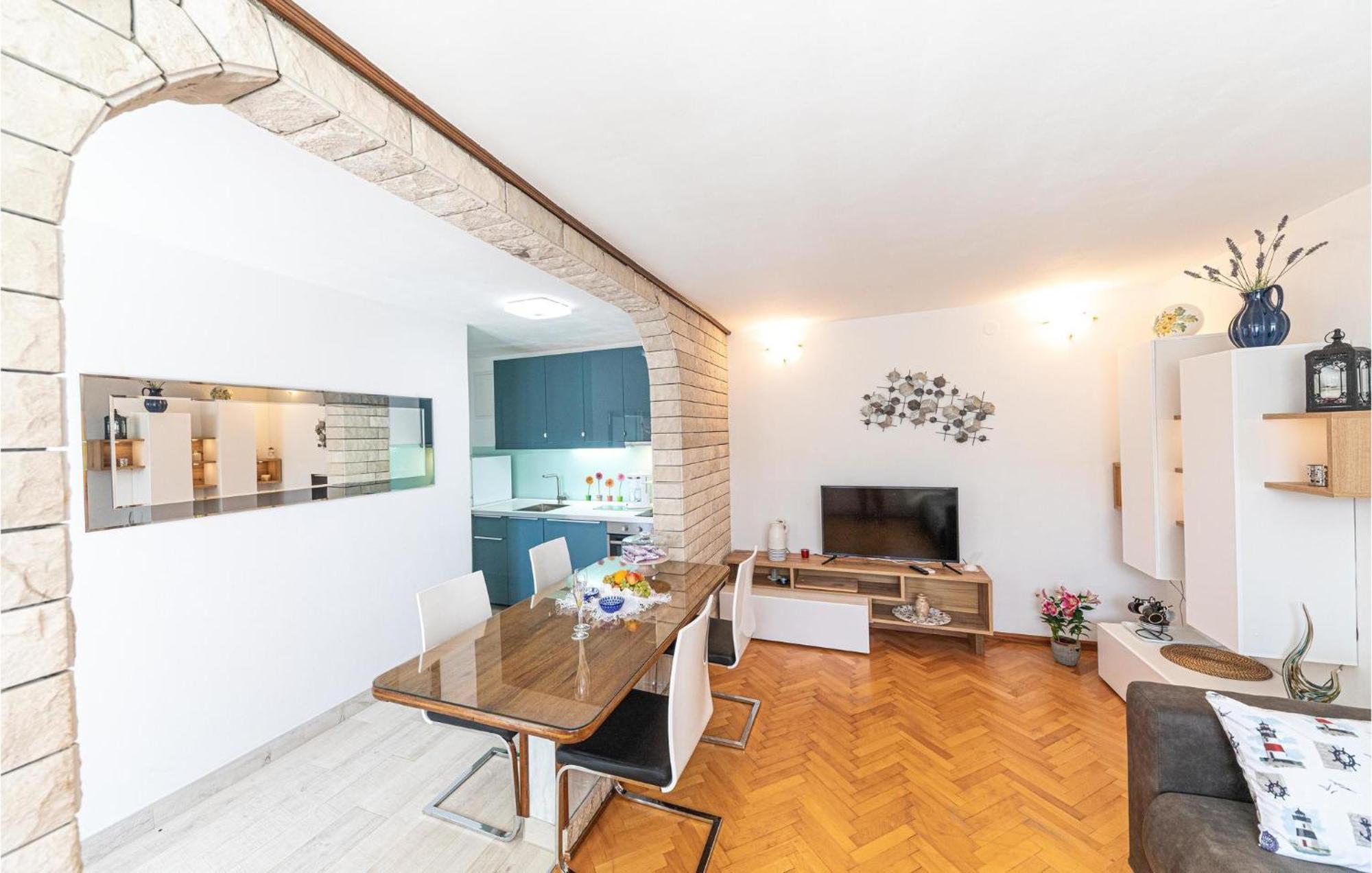 5 Bedroom Cozy Home In Okrug Donji 多吉奥科如 外观 照片