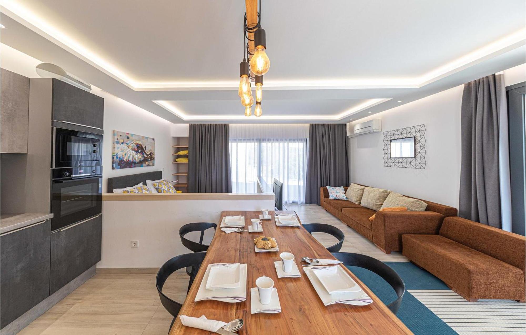 5 Bedroom Cozy Home In Okrug Donji 多吉奥科如 外观 照片